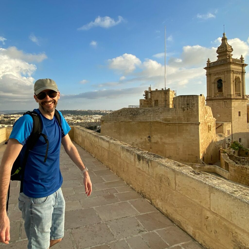 Geoffroy en escapade à la découverte du patrimoine.