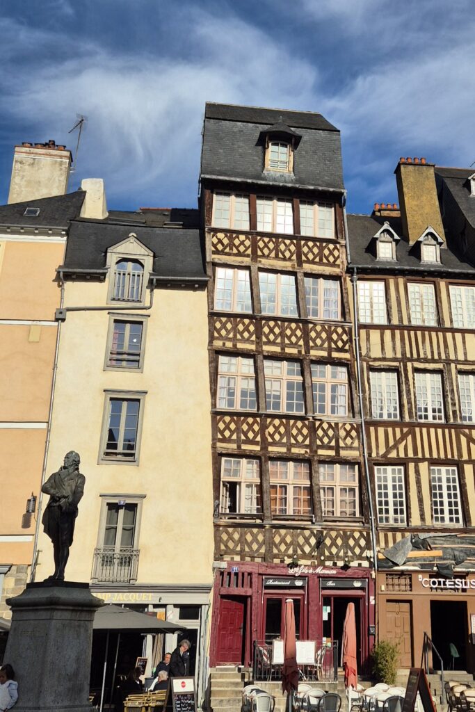 Place du Champ-Jacquet à Rennes